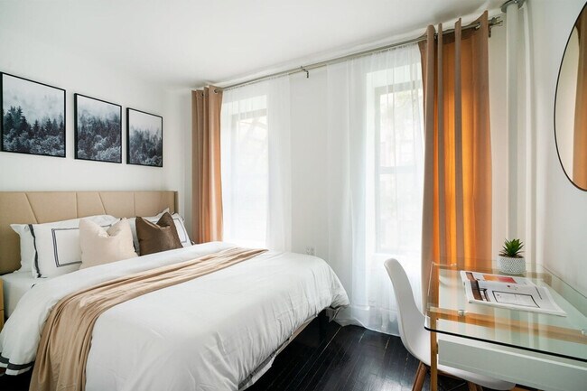 Photo - 444 W 48th St Unit FL3-ID1021992P