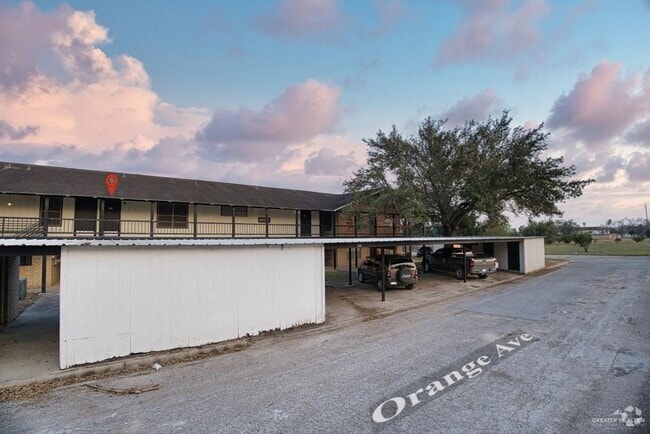 Building Photo - 1600 S Bridge Ave Rental