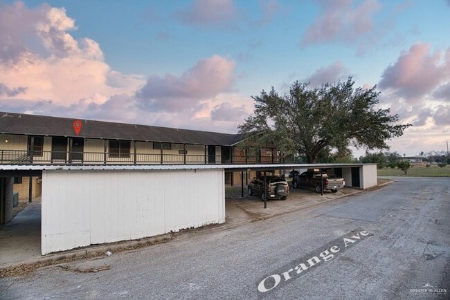 Photo - 1600 S Bridge Ave Condo