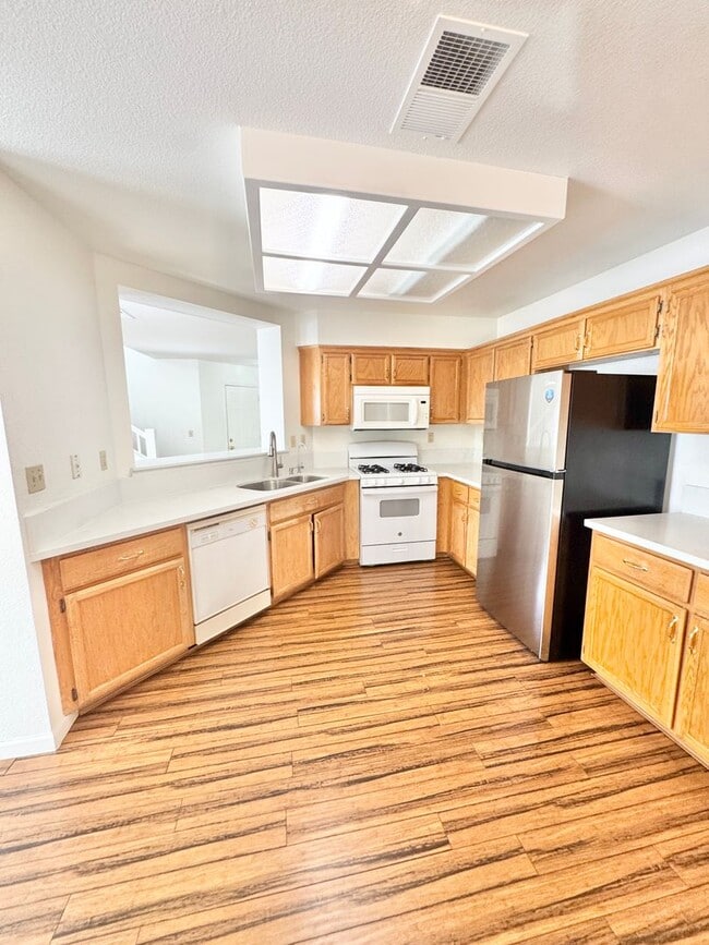 Photo - 310 Brightstone Cir
