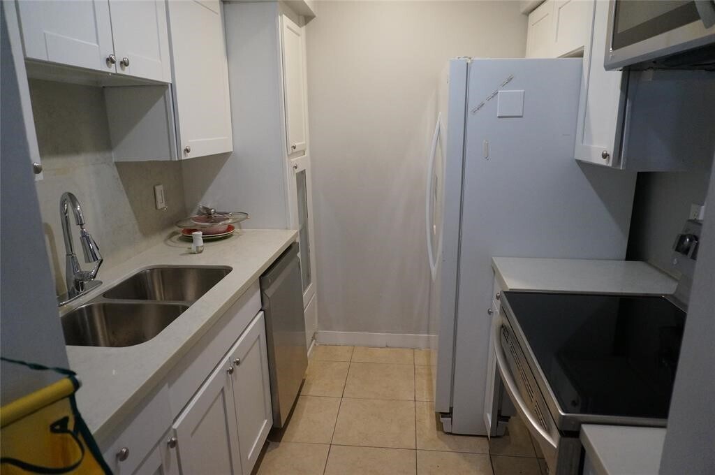 Photo - 8427 Hearth Dr Unit 6