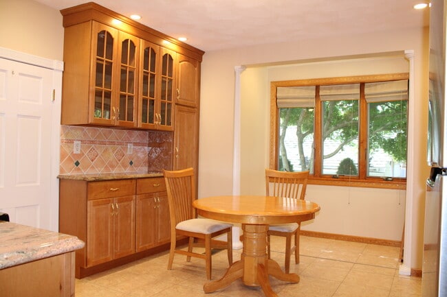 Building Photo - 11 Central Ave Unit 1 Rental