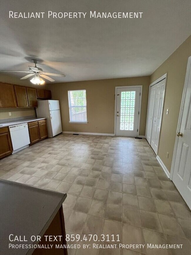 Photo - 155 Garnet Dr