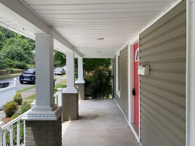 Photo - 203 Shawnee St
