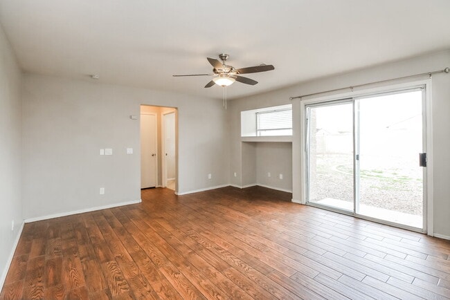 Photo - 11024 W Frier Dr