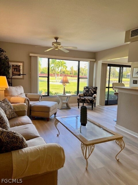 Photo - 5905 Trailwinds Dr Unit 816