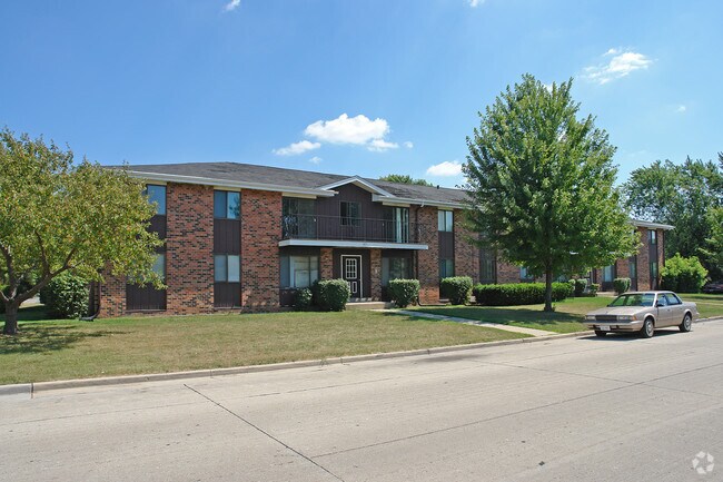 Photo - Windsong Court Apartments
