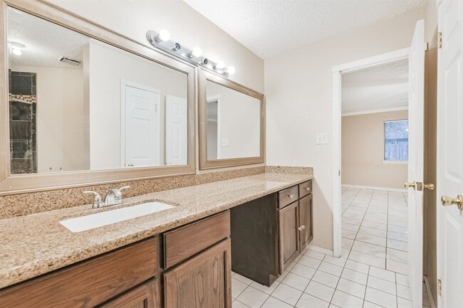 Photo - 19302 Cypress Bay Dr