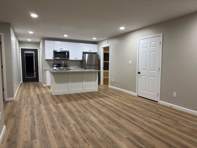 Photo - Cedar Circle Duplexes Unit 211-B