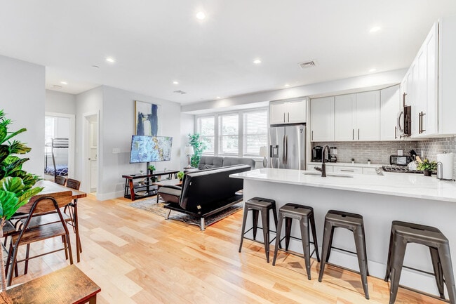 1011 Bennington St Unit SI ID1240410P