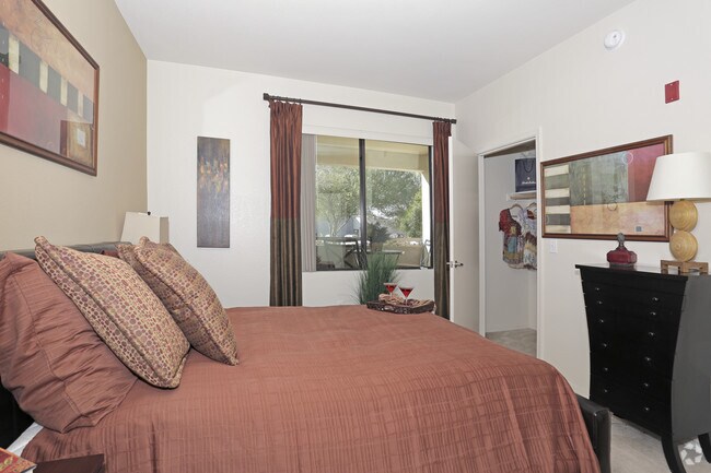 Photo - West Town Court