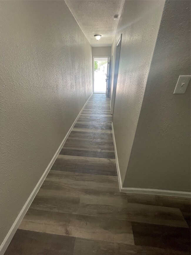 Photo - 5514 Bunte St