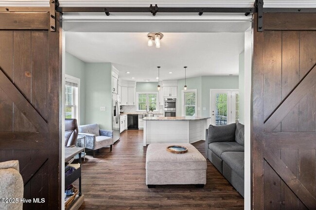 Photo - 258 Pearson Cir