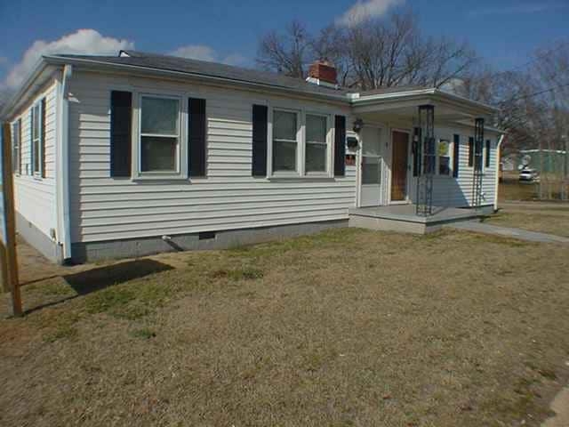 Photo - 1606-1608 W Blue Ridge Dr Apartments