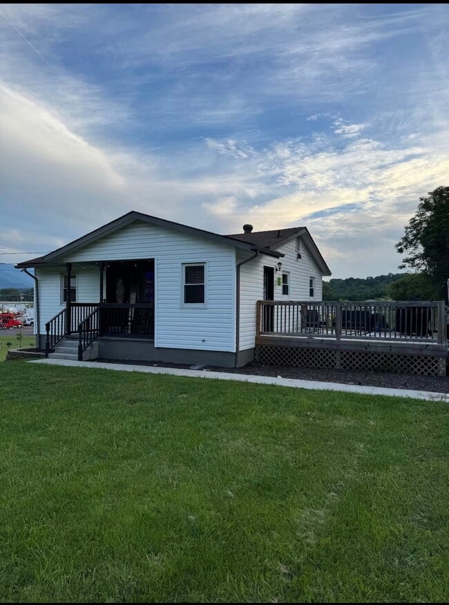 Photo - 4066 Crossmill Ln