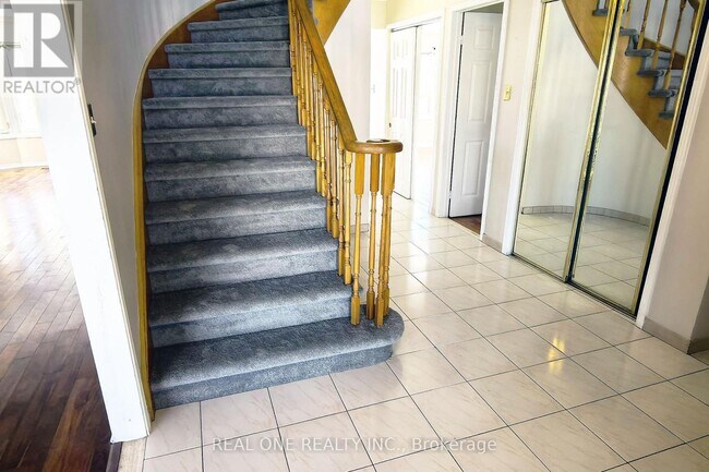 Photo - 29 Hemlock Dr