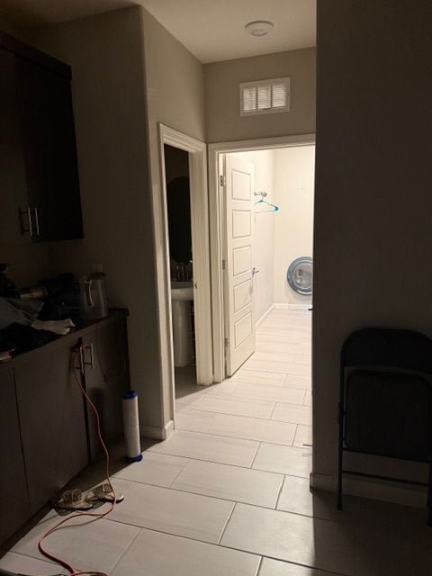 Photo - 2416 Raphael Wy