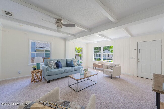 Photo - 2755 Green St