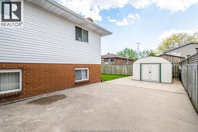 Photo - 8351 Kingston Cres