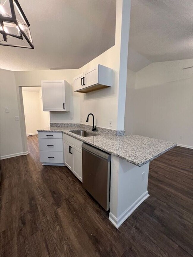 3 Bedroom Updated Single Family Home Rental House Rental in Greenville, SC