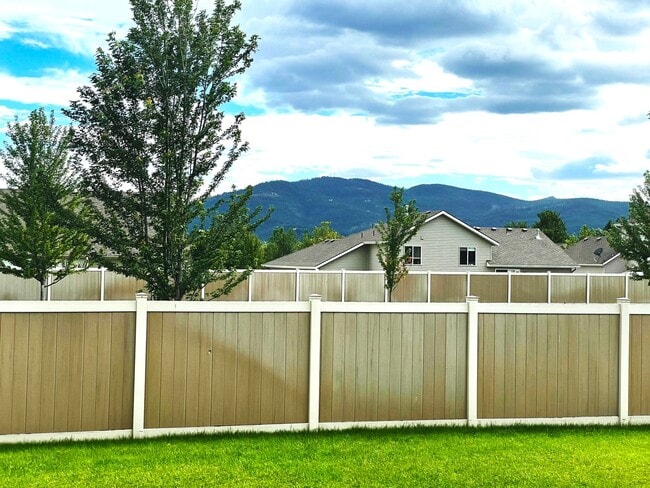 Photo - Beautiful 3 Bedroom, 2.5 Bath Two-Story Home with Office in Post Falls