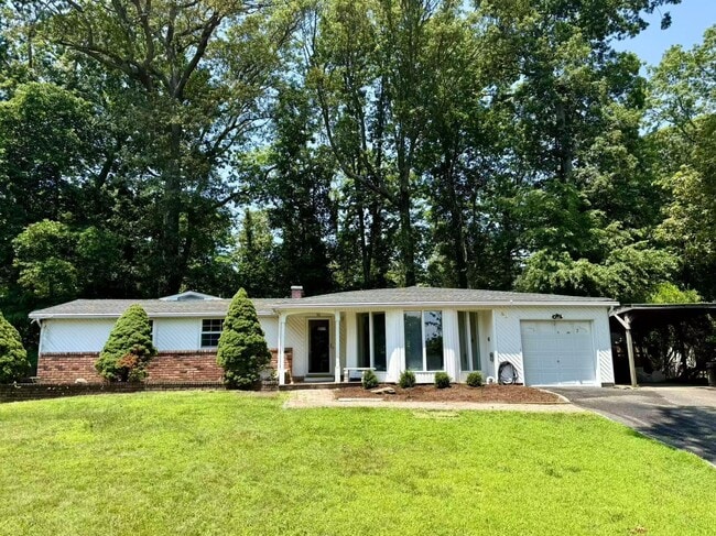 Photo - 90 University Heights Dr House
