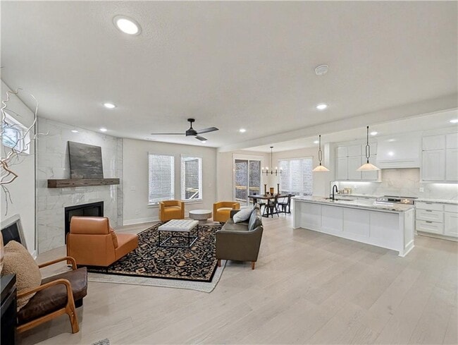 Photo - 30 Cromer Dr