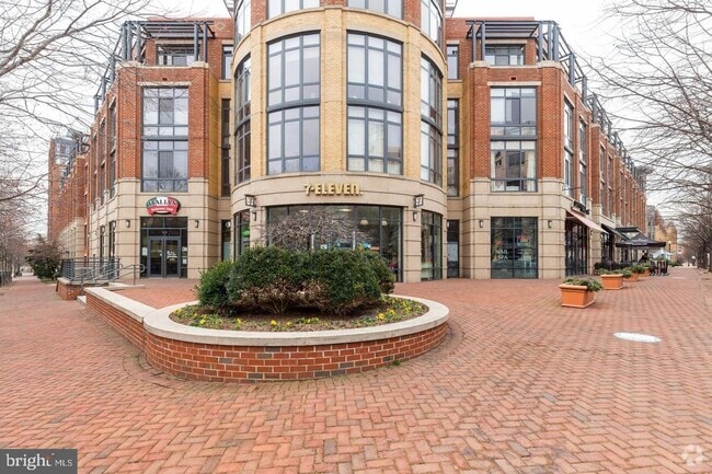 Building Photo - Stylish 1BR Rental in the Heart of Alexand...