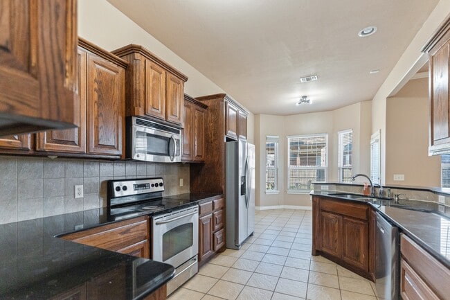 Photo - 2809 SW 92nd Ct