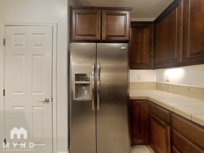 Photo - 99 W Brilloso Ln