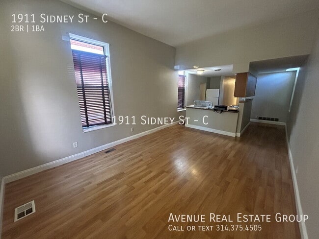 Photo - 1911 Sidney St