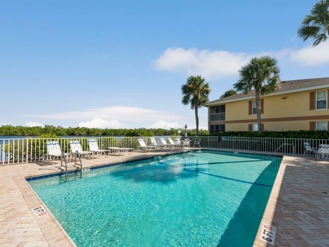 Photo - 1175 Mainsail Dr