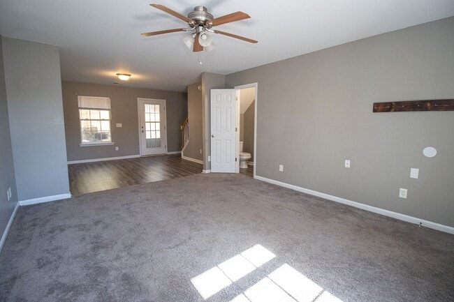 Photo - 101 Saskatoon Dr