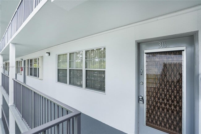 Photo - 13250 SW 4th Ct Unit 316G