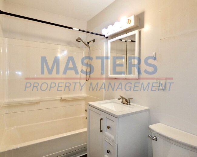 Photo - Beautiful Toledo 3 Bed House