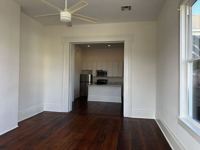 Photo - 1527 Reverend John Raphael Jr Way