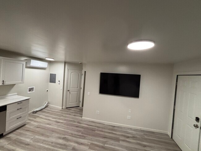 Photo - 1020 Lowell Ave S