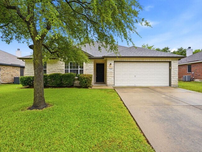 Photo - 1004 Downridge Dr
