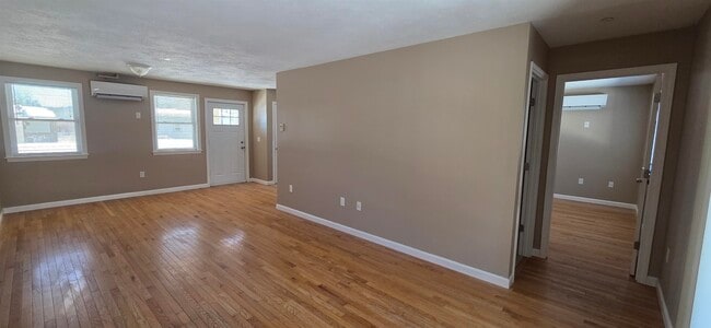 Photo - 47 Beatrice St Unit A