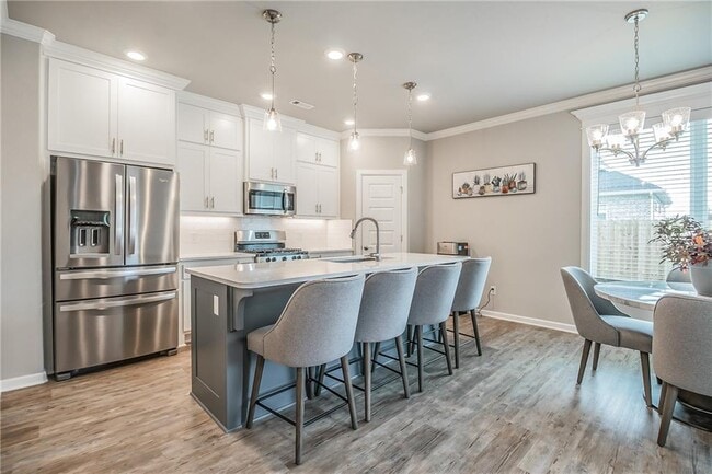 Photo - 5802 SW Macasin Ave