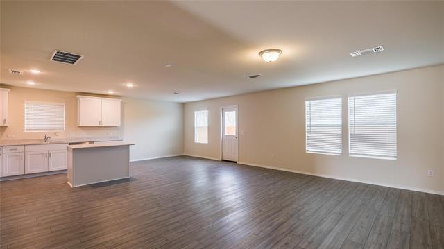 Photo - 472 Lake Erie Dr