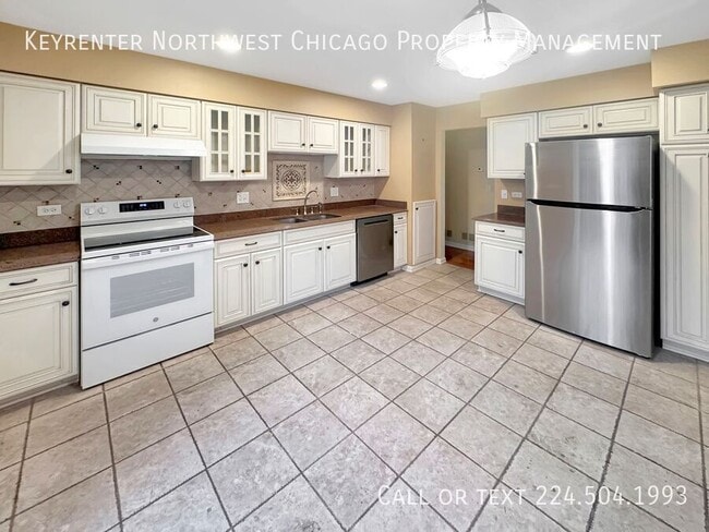 Photo - 5015 Dukesberry Ln
