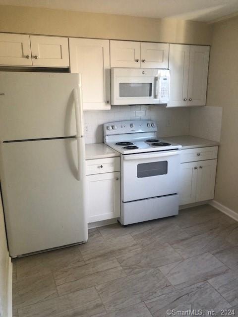 Photo - 107 Main St N