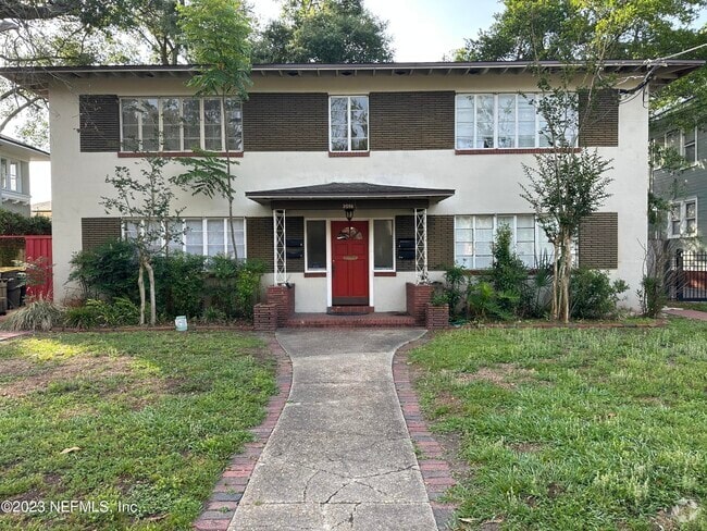 Building Photo - 3018 Oak St Rental