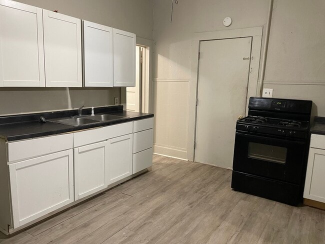 Photo - 1 Bed 1 Bath House with bonus room-Available Now