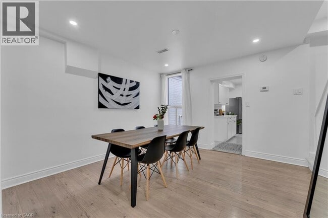 Photo - 237 West Avenue N