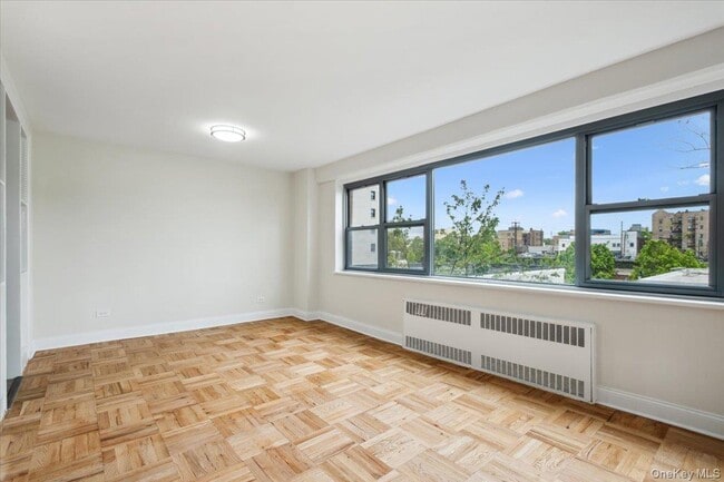 Photo - 2 Washington Square Unit 1G