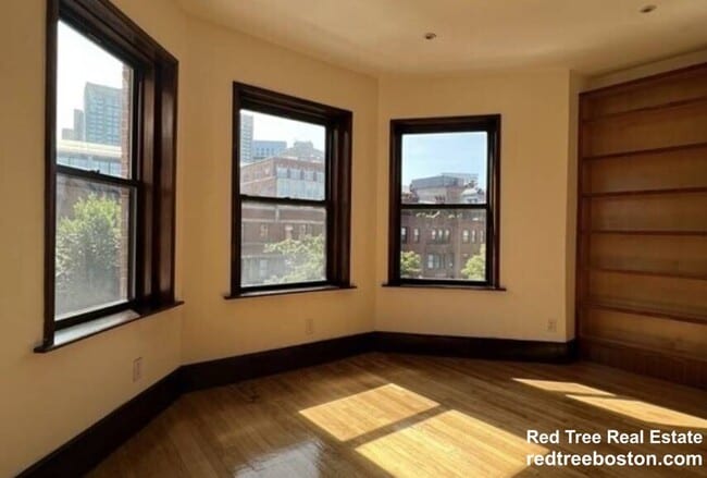 Photo - 30 Gloucester St