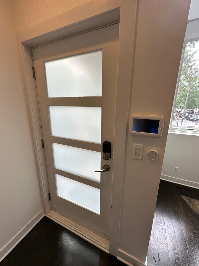 Front Door - 1758 W Cullerton St Unit 1F