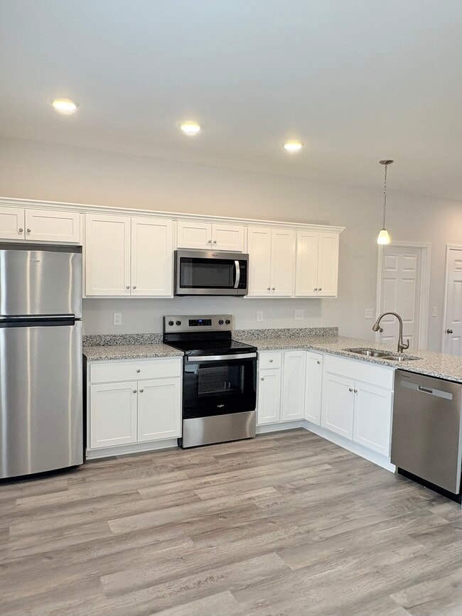 Photo - 932 Rodeo Ln